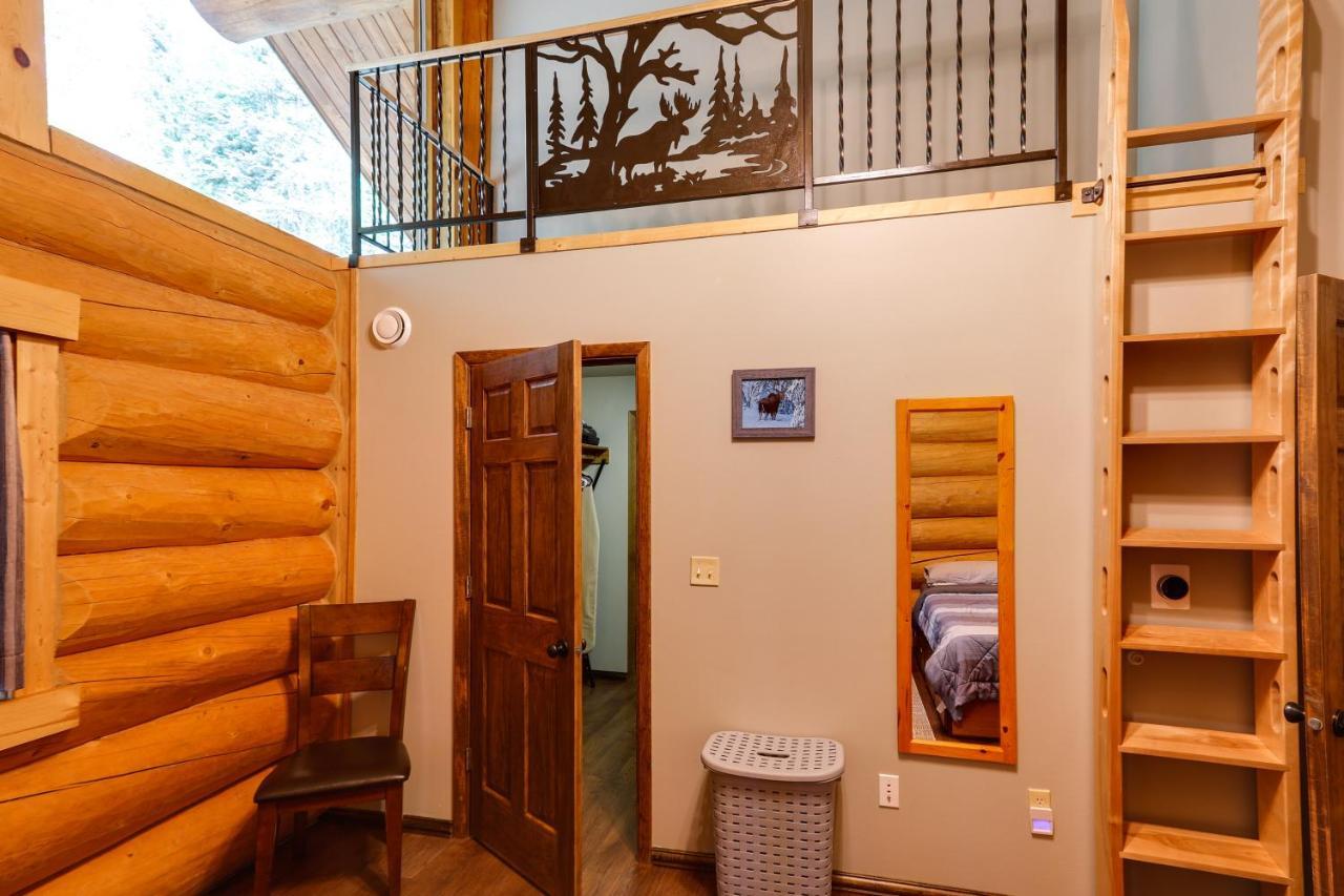 Riverside Log Cabin On-Site Aurora Viewing! North Pole Екстериор снимка