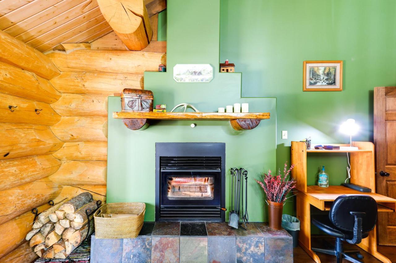 Riverside Log Cabin On-Site Aurora Viewing! North Pole Екстериор снимка